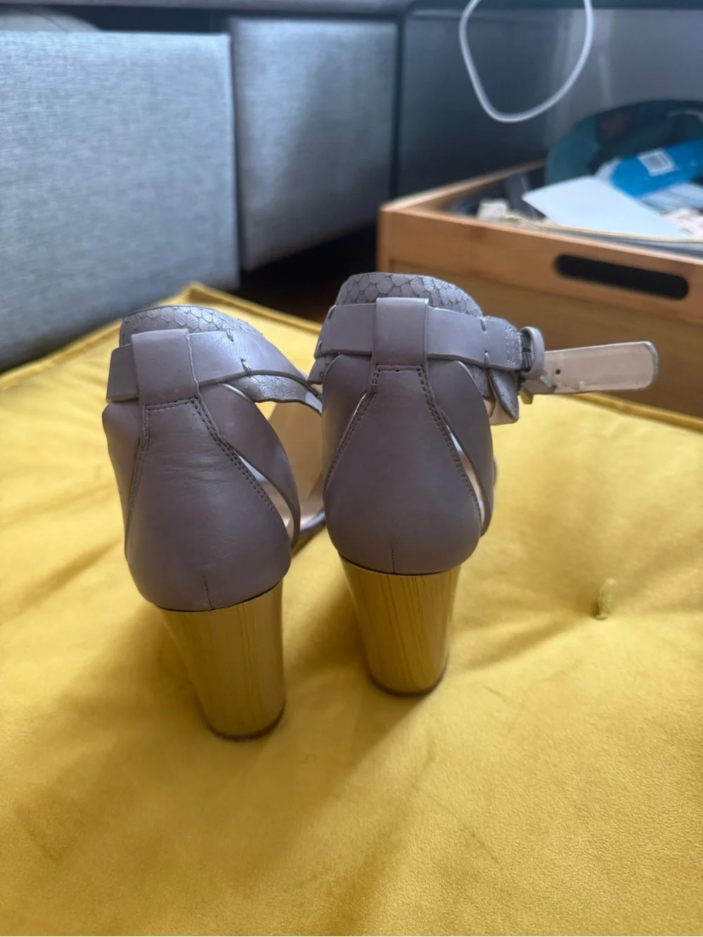 Nine West elegant gray